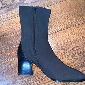 Women’s black mid calf boots, side zipper enclosure Size 8.5